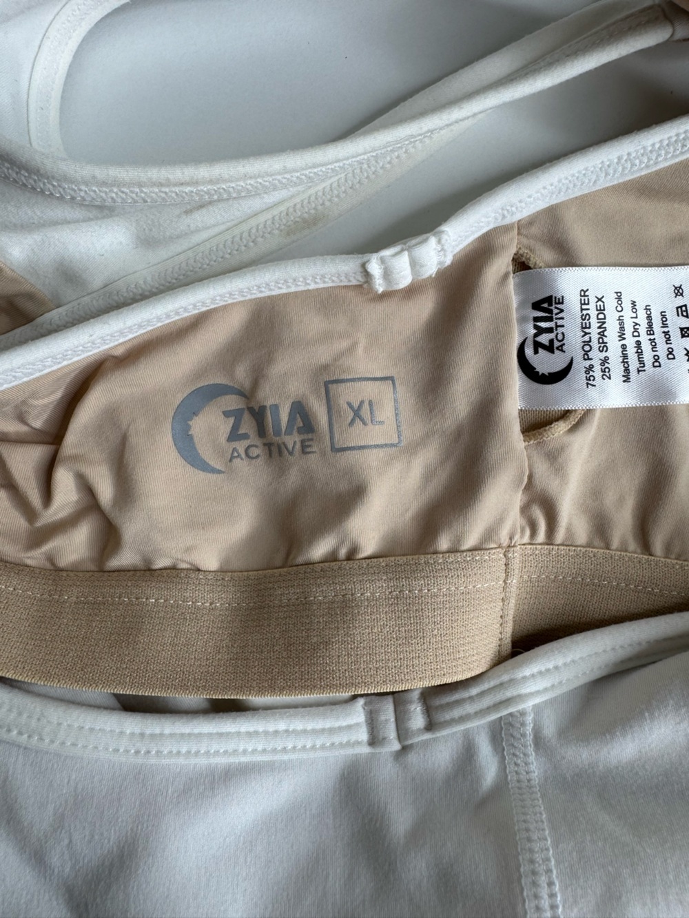 ZYIA White Seamless Strappy-Back Sports Bra - Picture 5 of 5